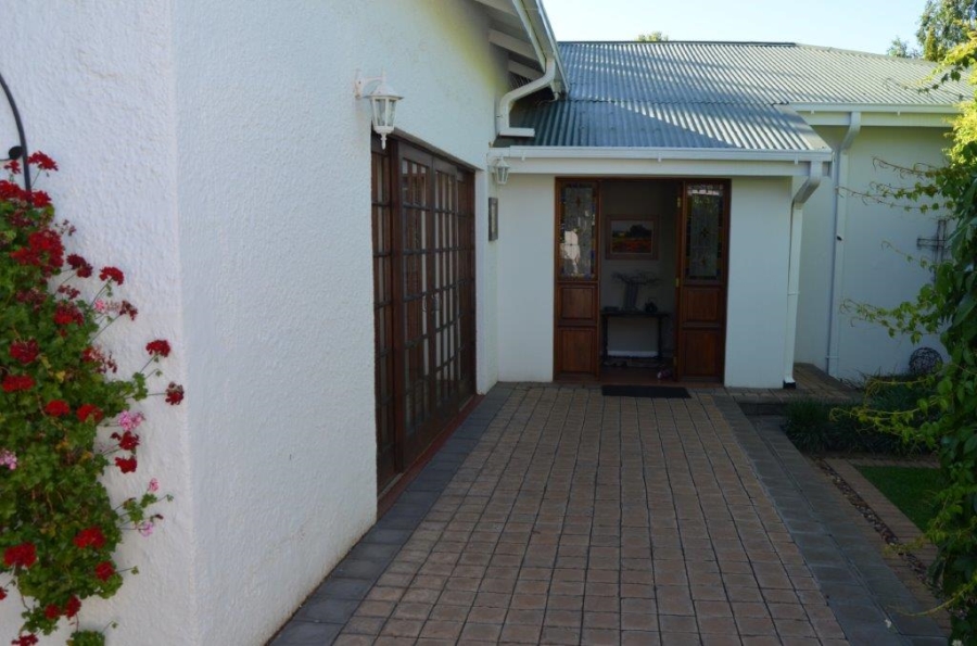 5 Bedroom Property for Sale in Waverley Free State